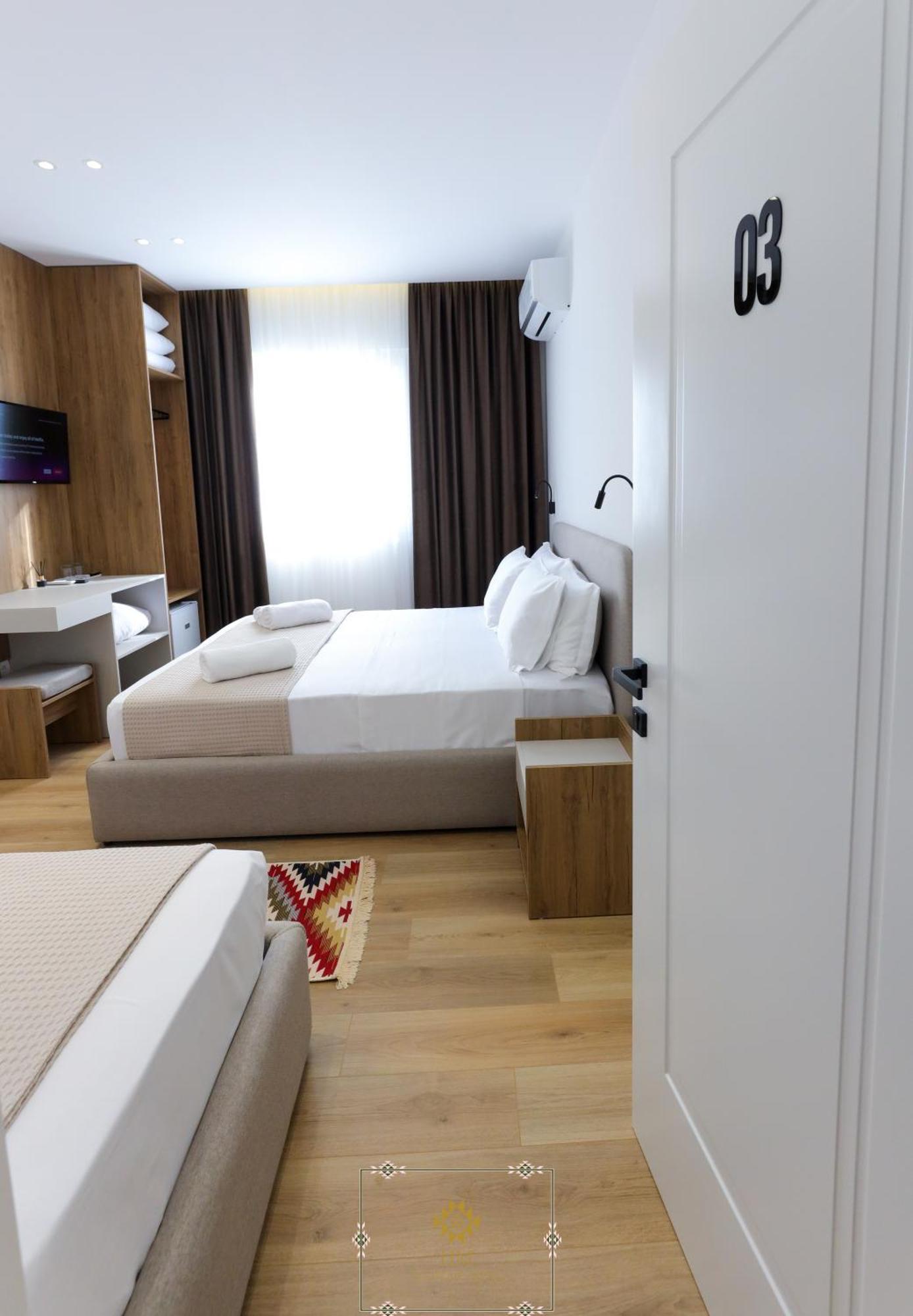 Hm Boutique Hotel Krujë Eksteriør bilde